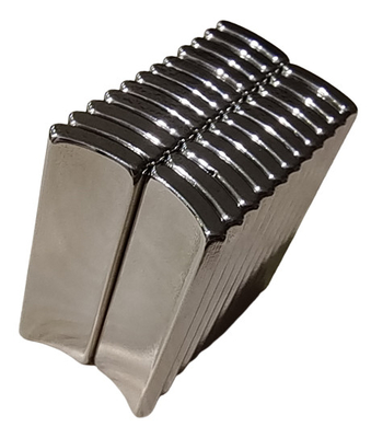 شراء شكل قوس مخصص BLDC موتور مغناطيس نيوديميوم R14.5 × R17.5 × 40 N50SH الاستخدام الصناعي online manufacture