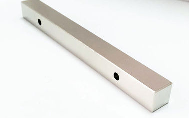 شراء N52 N50 مغناطيس نيوديميوم صناعي طويل للمولدات / المحركات ذات الثقوب online manufacture